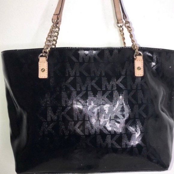 Price$ drop! ⬇️ Michael Kors Black Patent Leather MK Monogrammed Tote Bag - Picture 2 of 9